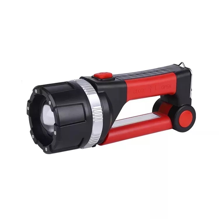 Multifunctional outdoor flashlight